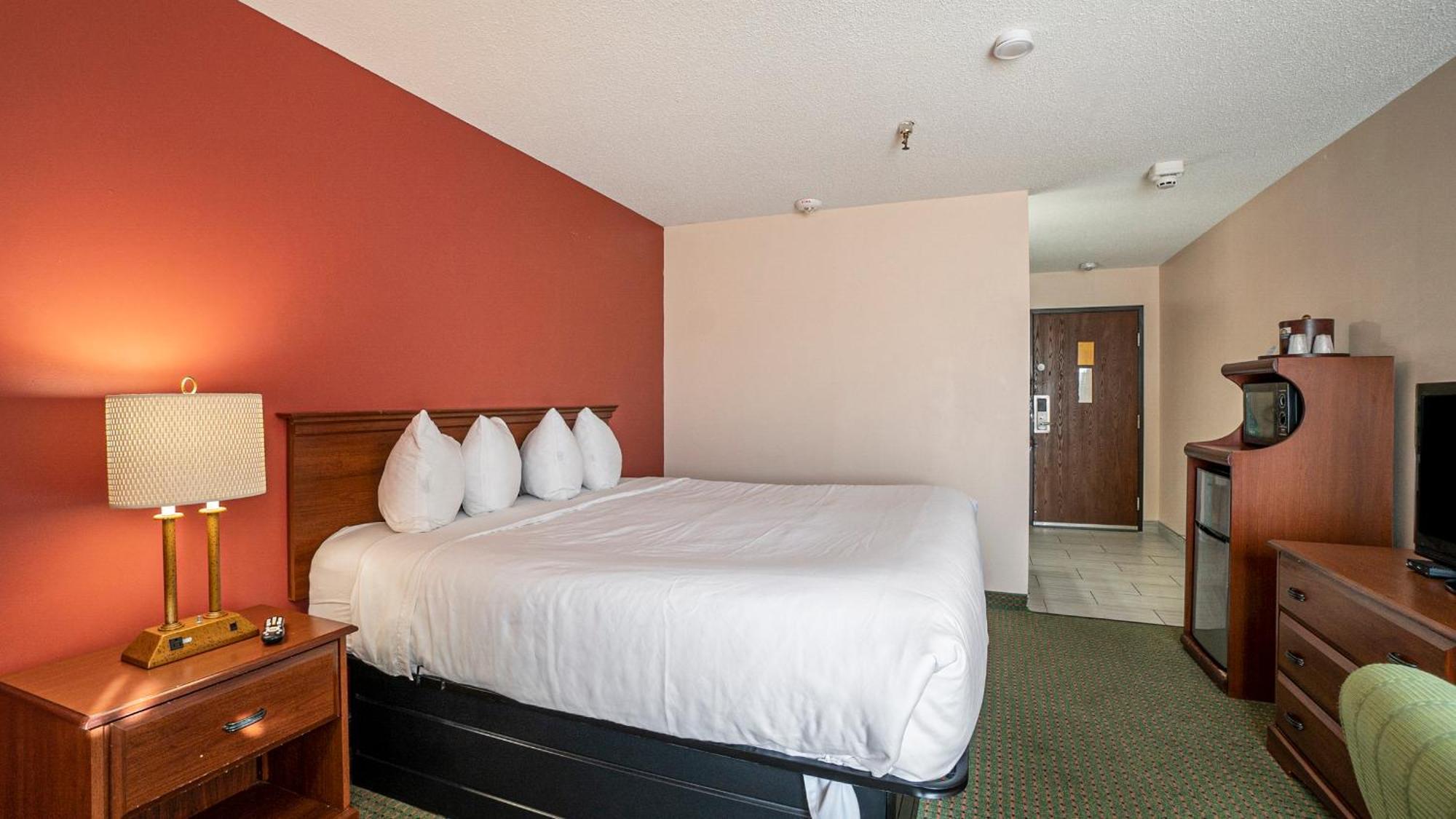 Days Inn & Suites By Wyndham Mt Pleasant Mount Pleasant Bilik gambar