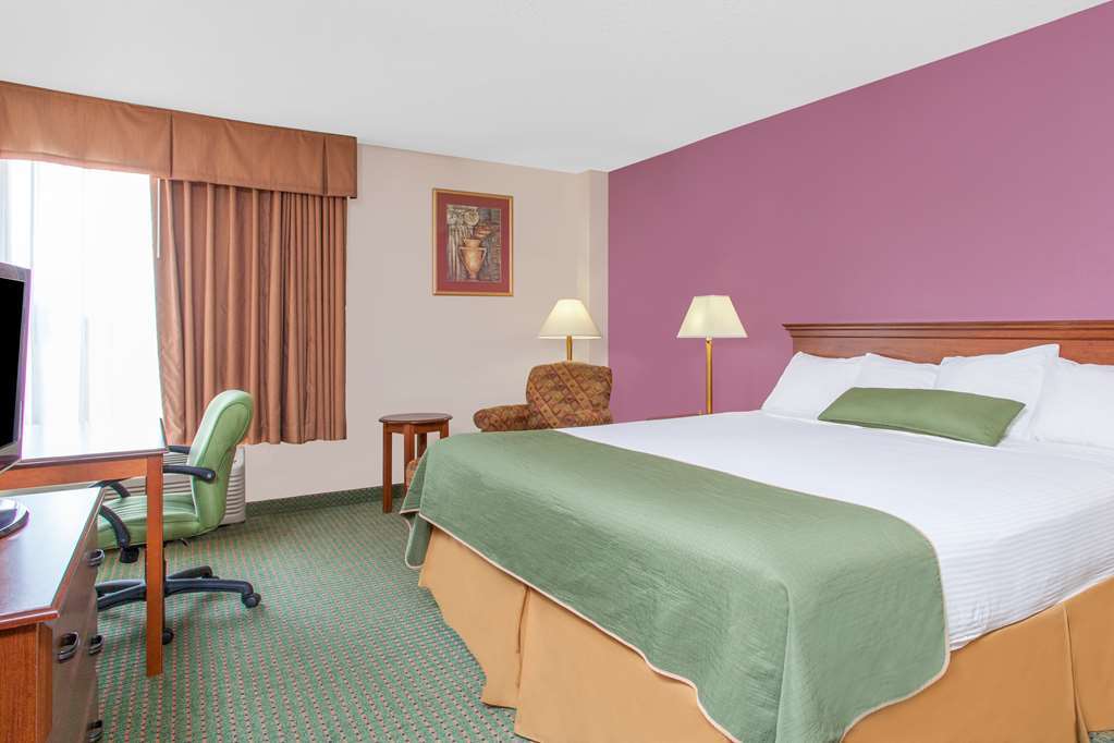 Days Inn & Suites By Wyndham Mt Pleasant Mount Pleasant Bilik gambar
